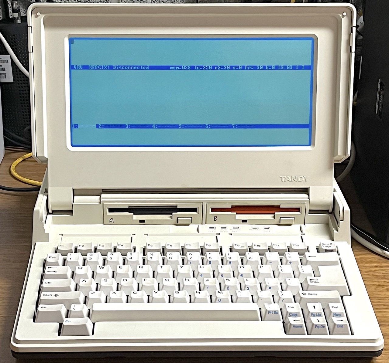 Tandy LT1400 Laptop